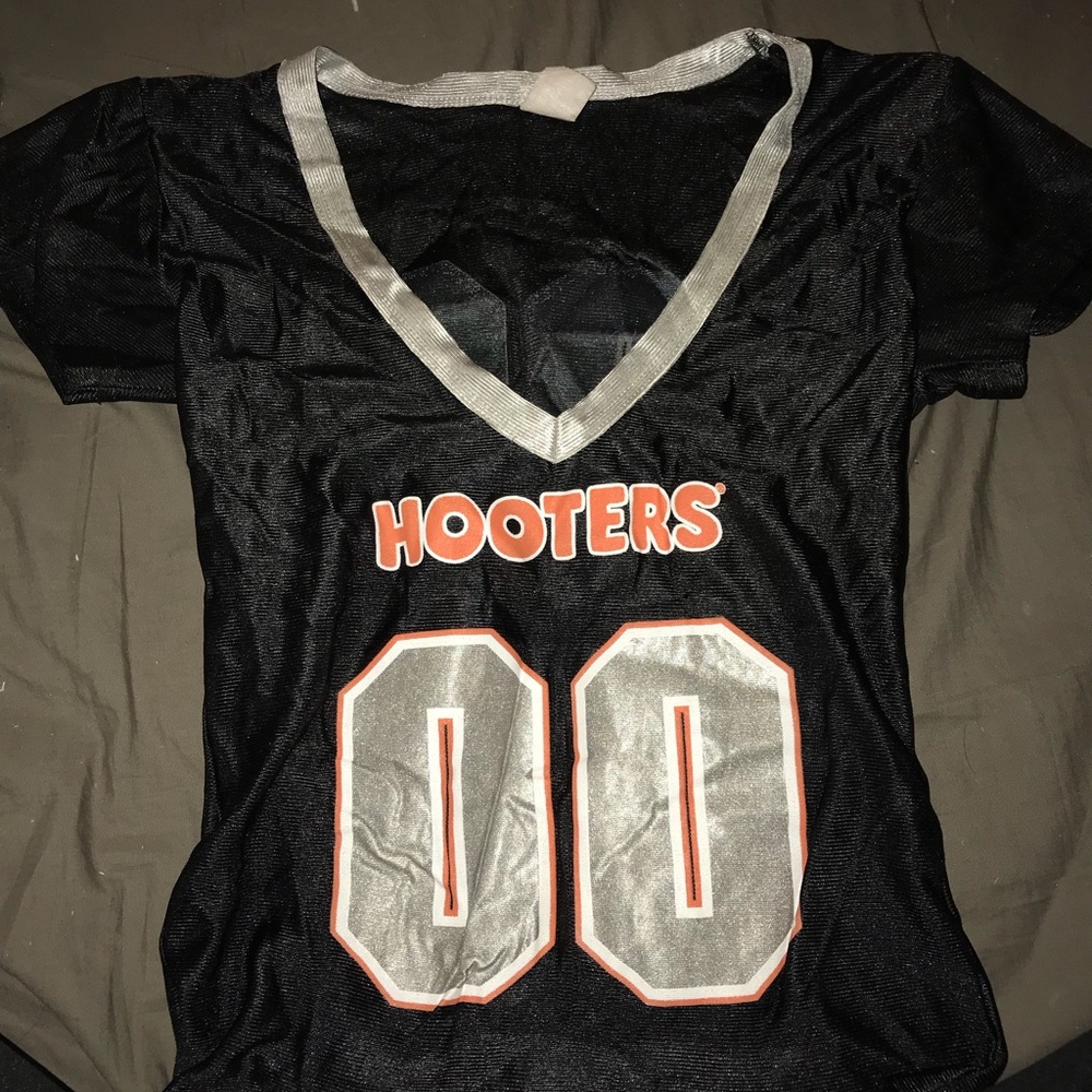 Hooters jersey uniform top